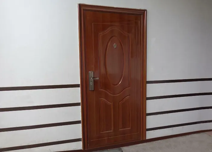 Guest House, Old-Si